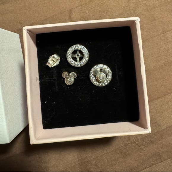 Authentic Disney Pandora Silver Stud Earrings with halo - Picture 2 of 4